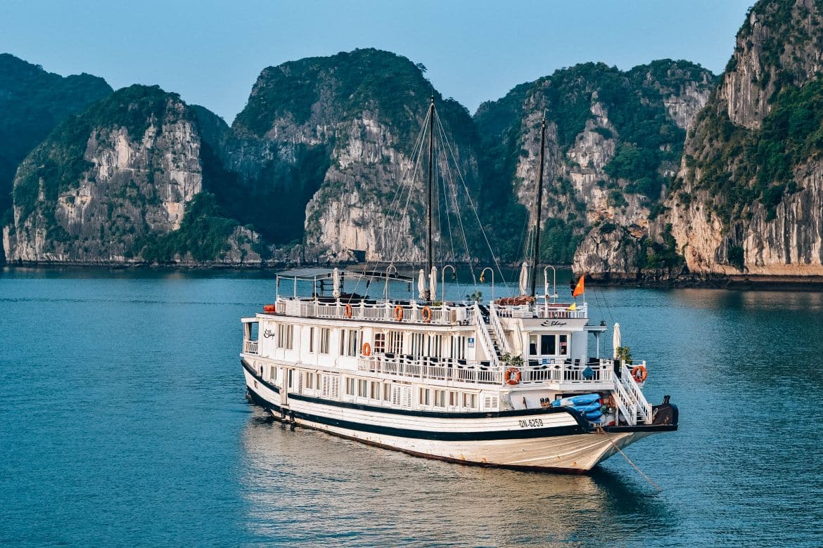 10 Reasons Bhaya Cruises Are The Best Halong Bay Cruise | Faramagan